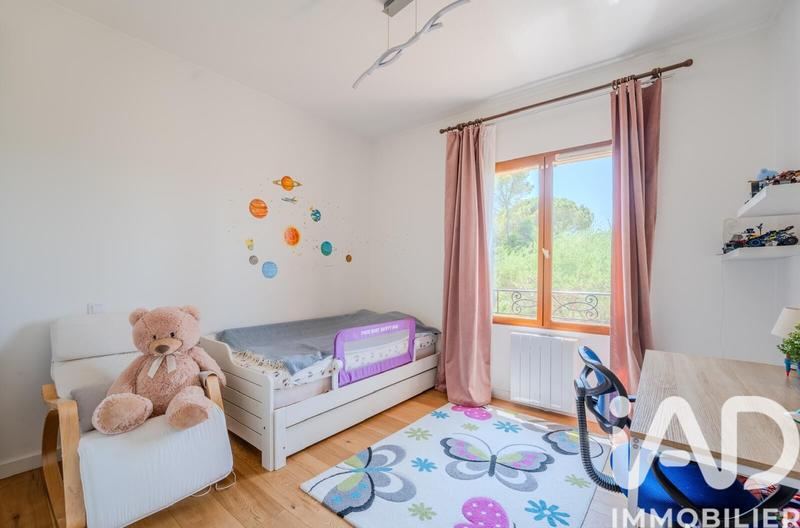 Maison - 156 m² - 6 pièces