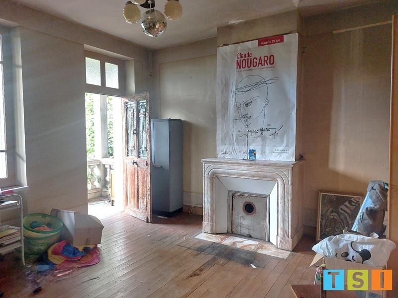 Maison - 210 m² - 6 pièces