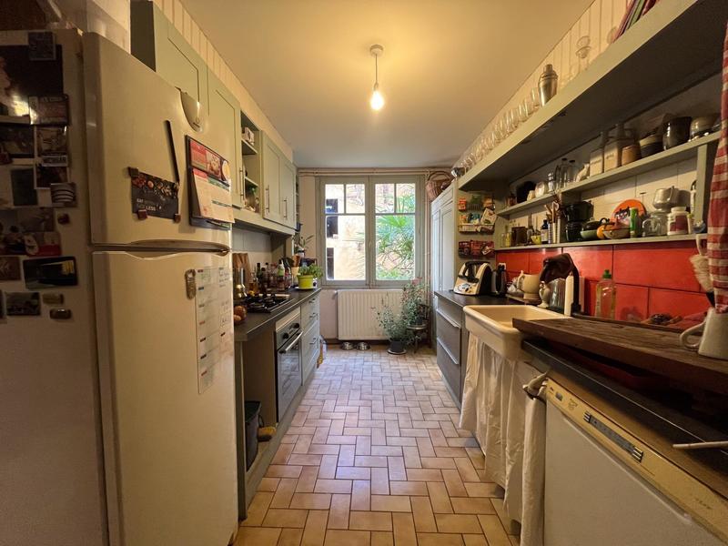 Maison - 232 m² - 8 pièces