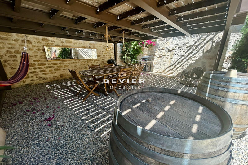 Maison - 200 m² - 7 pièces