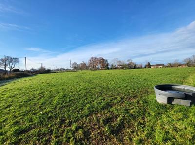 Terrain - 3 140 m²