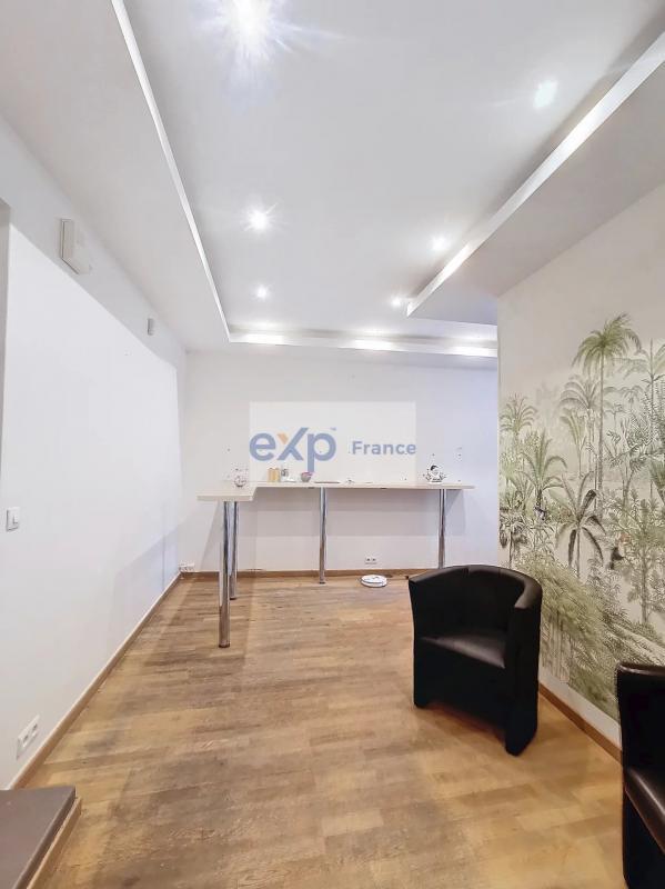 Local commercial - 101 m²