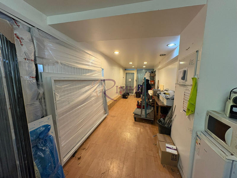 Local commercial - 153 m²