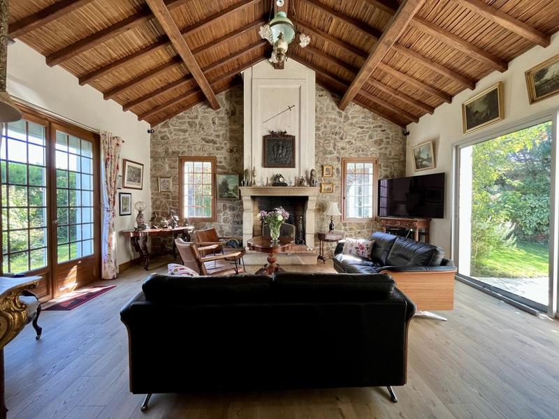 Maison - 151 m² - 6 pièces