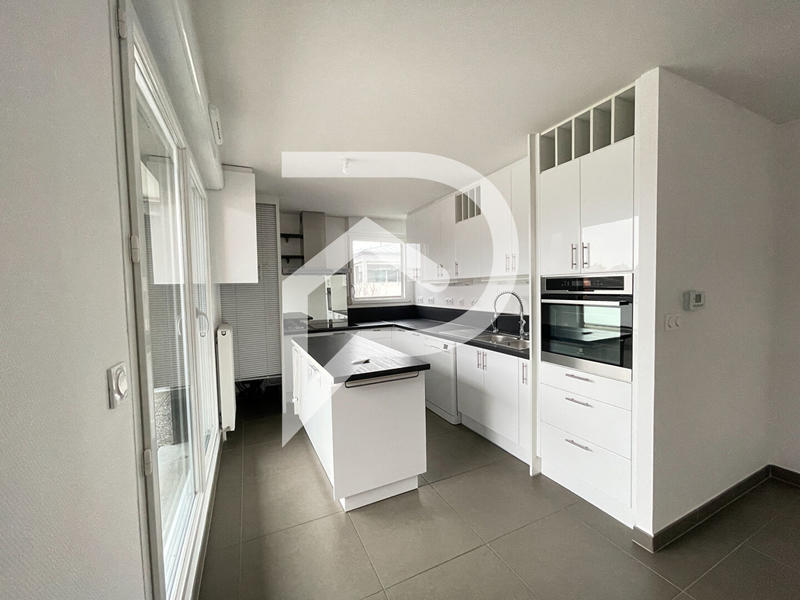 Appartement - 83 m² - 4 pièces