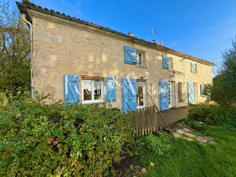 Maison - 201 m² - 7 pièces