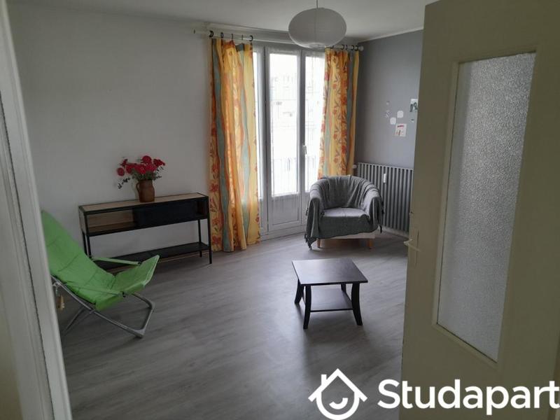 Chambre - 12 m² - 1 pièce