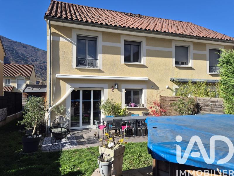 Maison - 88 m² - 4 pièces