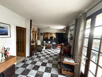 Maison - 107 m² - 5 pièces