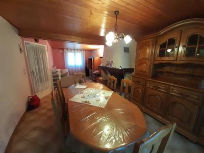 Maison - 105 m² - 4 pièces