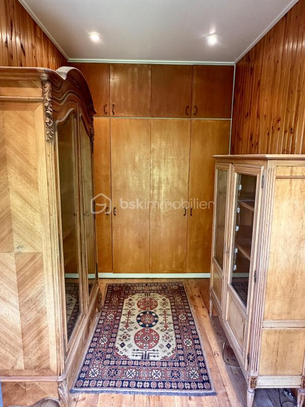 Demeure - 298 m² - 12 pièces