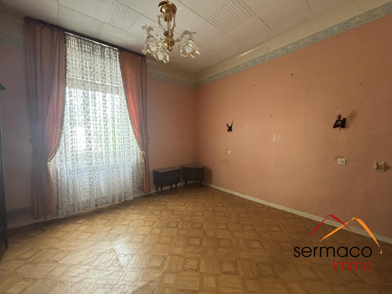 Maison - 194 m² - 9 pièces