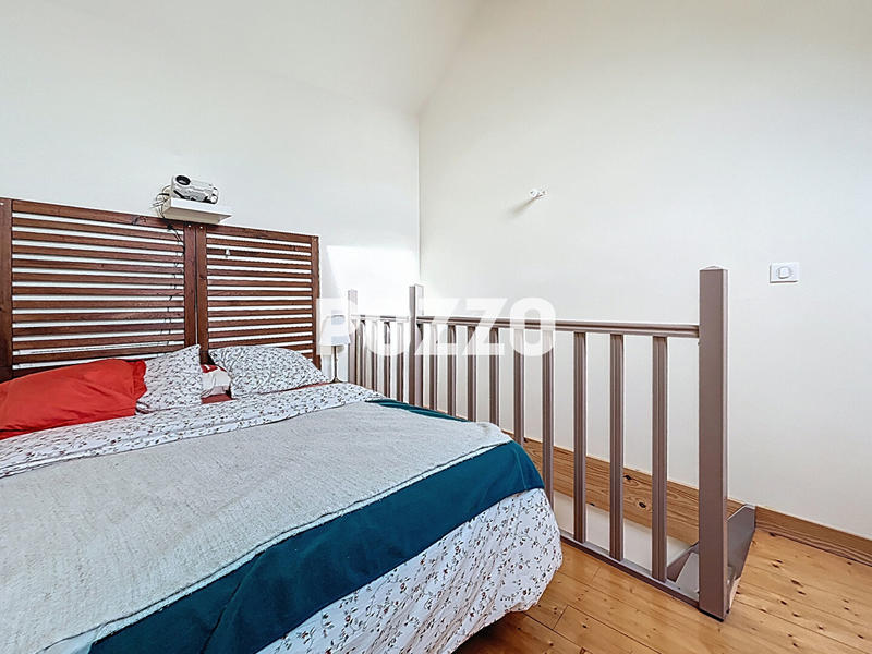 Maison - 240 m² - 9 pièces