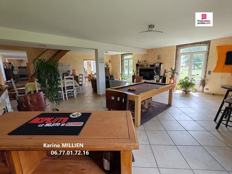 Maison - 325 m² - 10 pièces