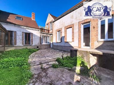 Maison traditionnelle - 89 m² - 5 pièces