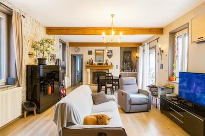 Maison - 223 m² - 9 pièces