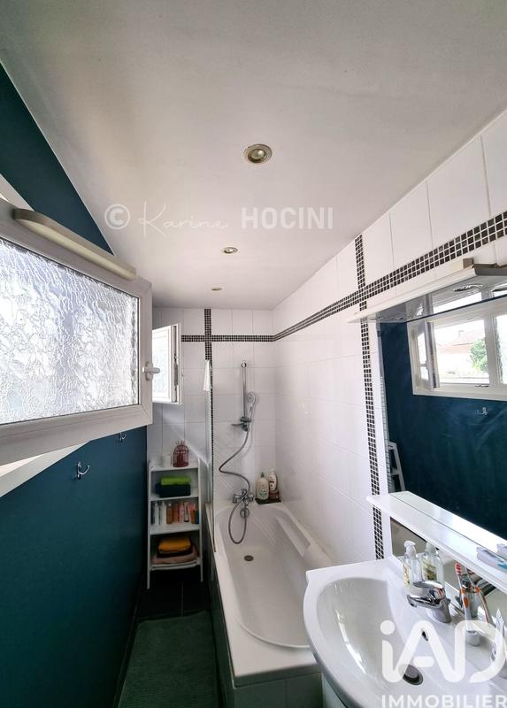 Maison - 100 m² - 4 pièces