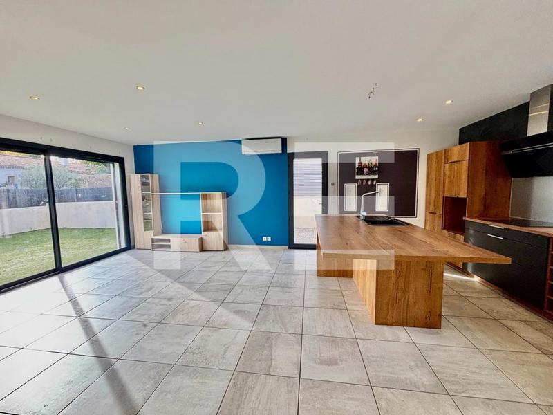 Maison traditionnelle - 91 m² - 4 pièces