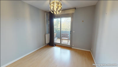 Appartement - 84 m² - 4 pièces