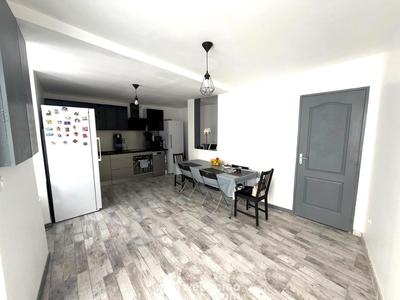 Maison de village - 105 m² - 6 pièces