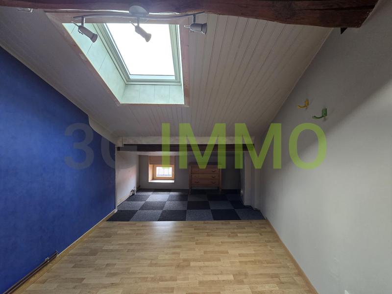 Maison - 95 m² - 5 pièces