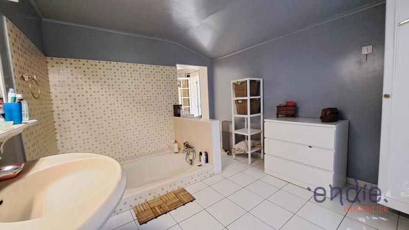 Maison - 183 m² - 6 pièces