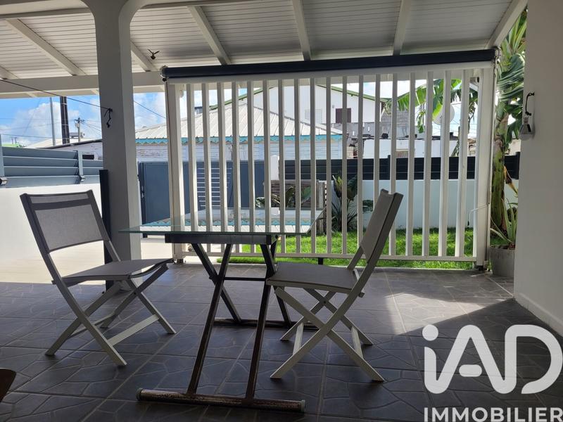 Maison - 93 m² - 4 pièces