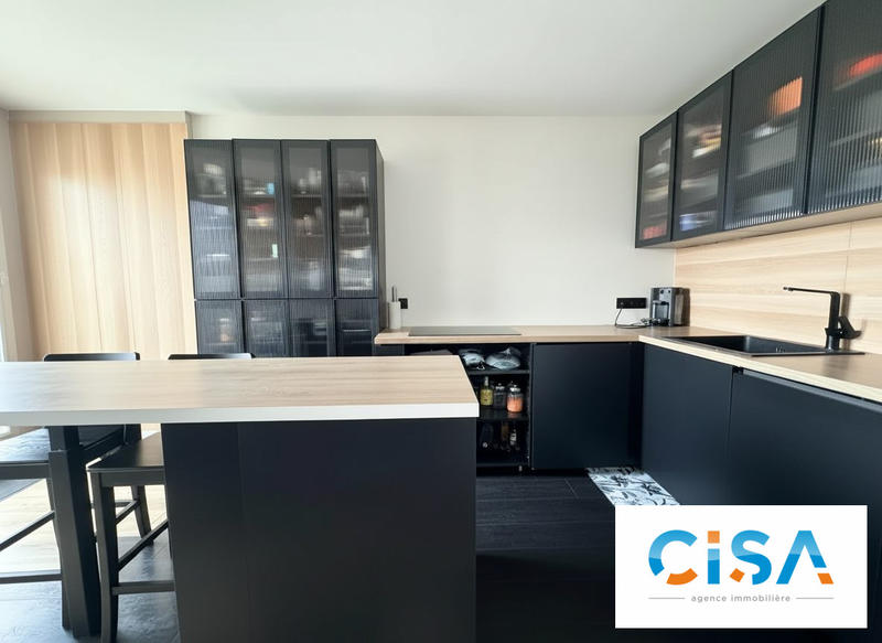 Appartement - 65 m² - 4 pièces