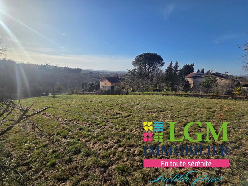 Terrain constructible - 1 706 m²