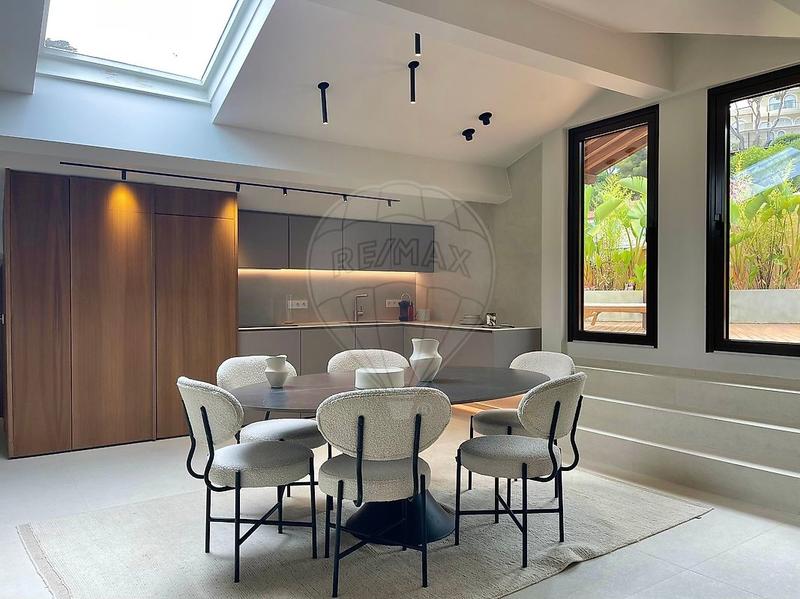 Duplex - 101 m² - 4 pièces