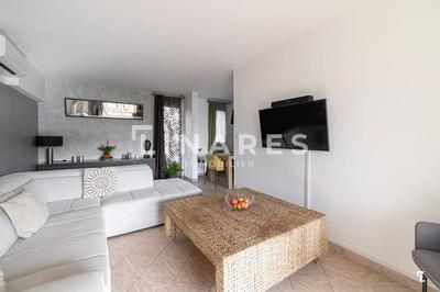 Appartement - 93 m² - 5 pièces