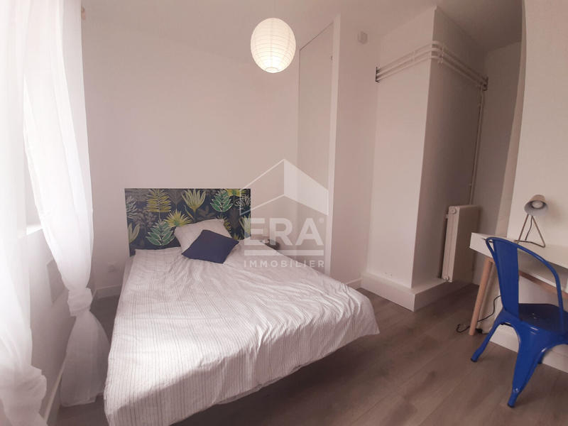 Appartement - 85 m² - 5 pièces