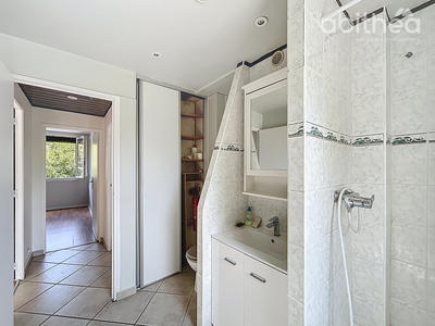 Appartement - 65 m² - 4 pièces