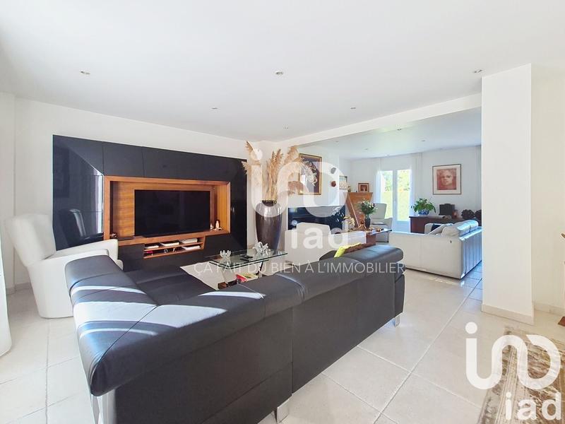 Maison - 280 m² - 7 pièces