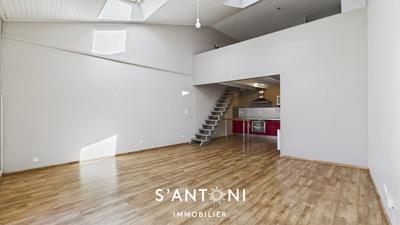 Maison - 185 m² - 5 pièces