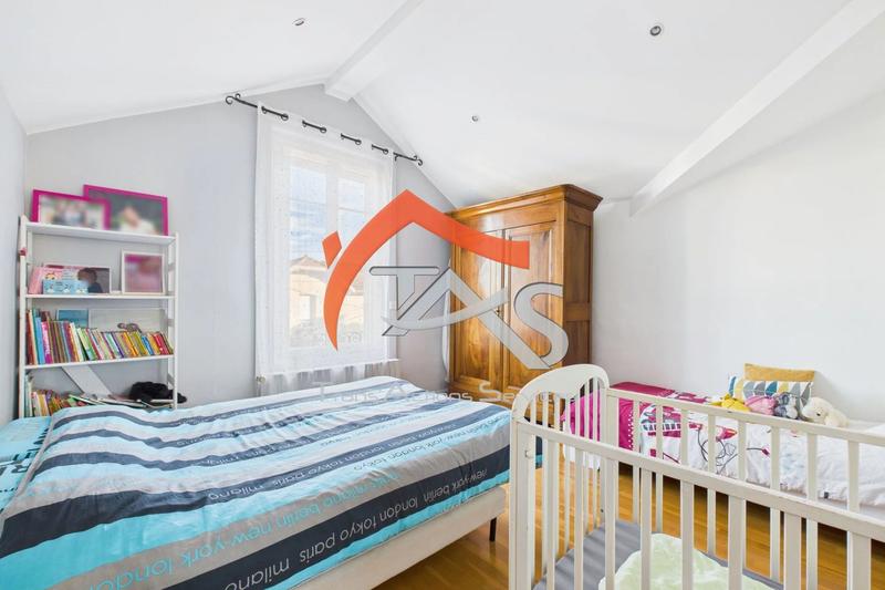 Maison - 135 m² - 6 pièces