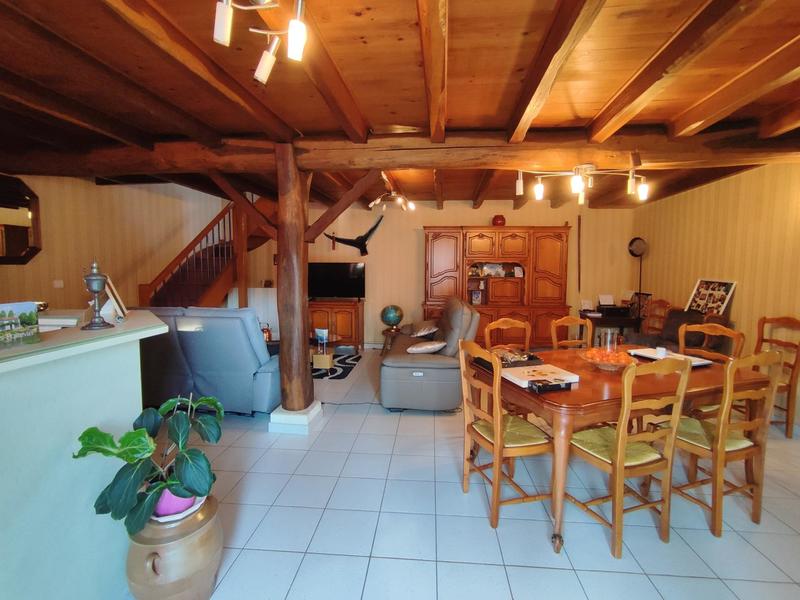 Maison - 165 m² - 6 pièces