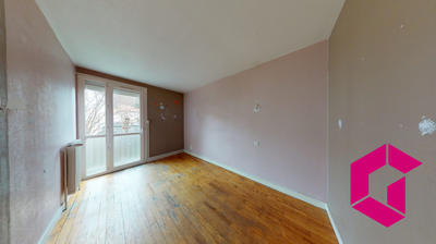 Appartement - 76 m² - 4 pièces