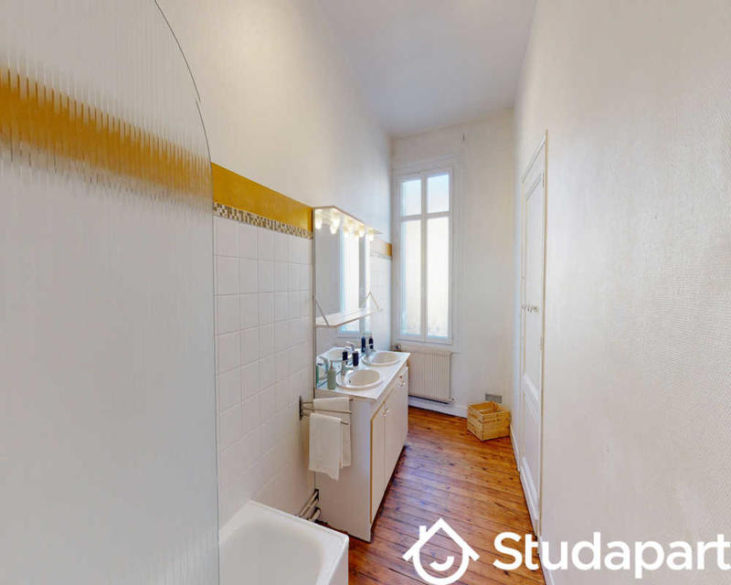 Chambre - 115 m² - 1 pièce
