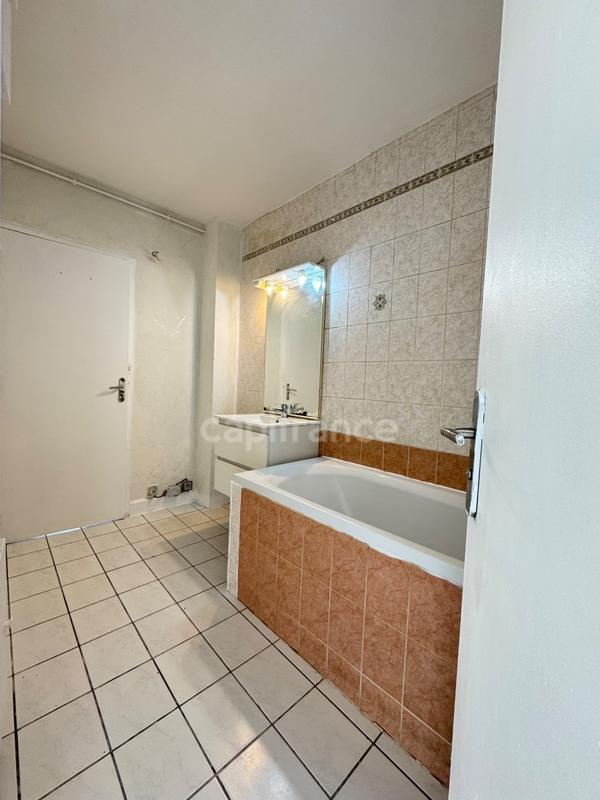 Appartement - 76 m² - 4 pièces