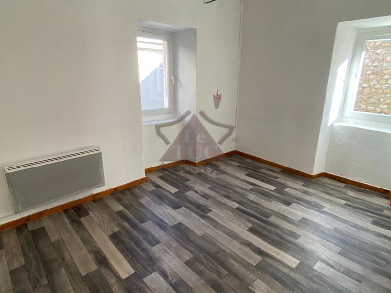 Maison de village - 100 m² - 4 pièces