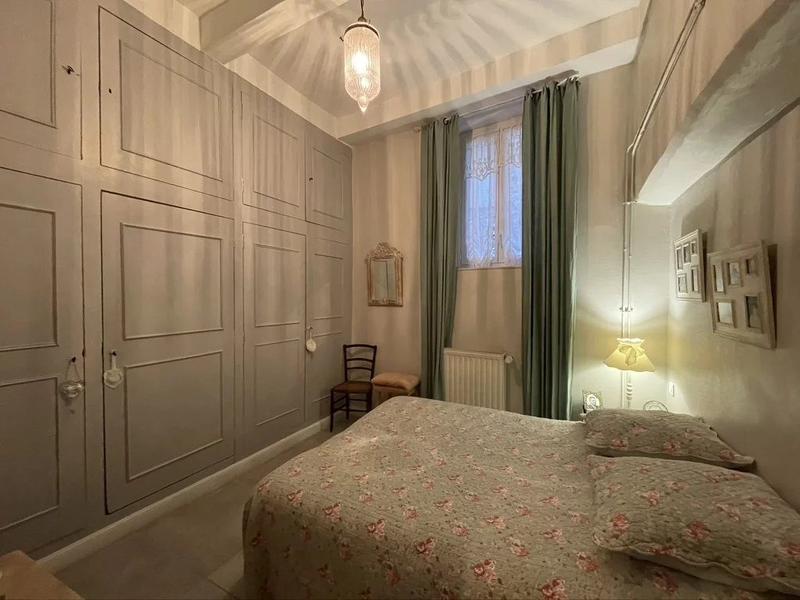 Appartement - 94 m² - 5 pièces