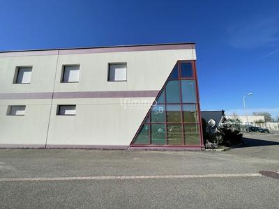 Bureau - 2 689 m² - 20 pièces