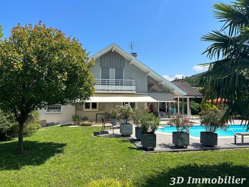 Maison - 155 m² - 5 pièces