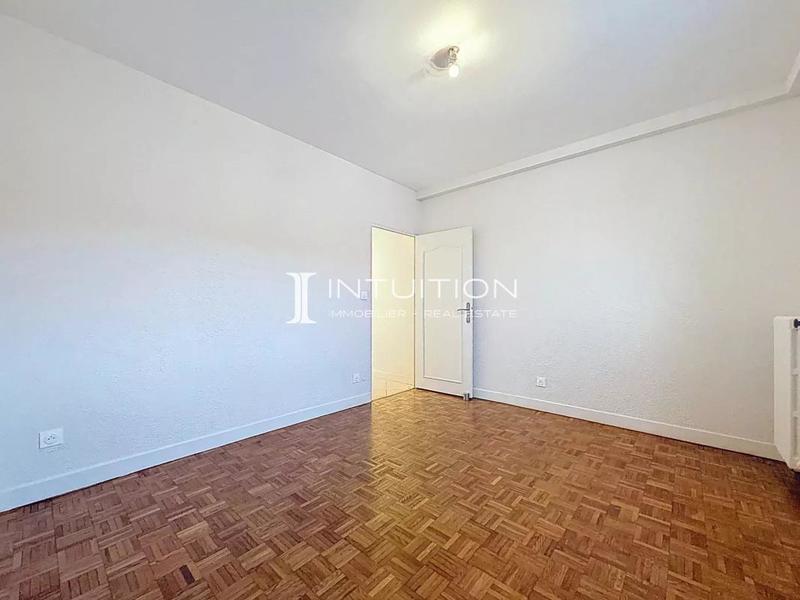 Appartement - 100 m² - 4 pièces