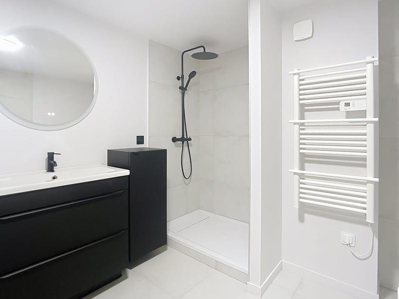 Appartement - 85 m² - 5 pièces