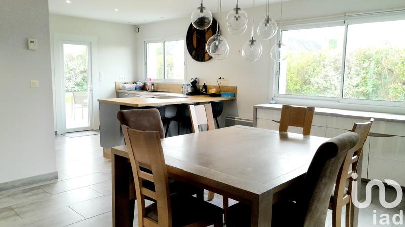 Maison - 174 m² - 5 pièces