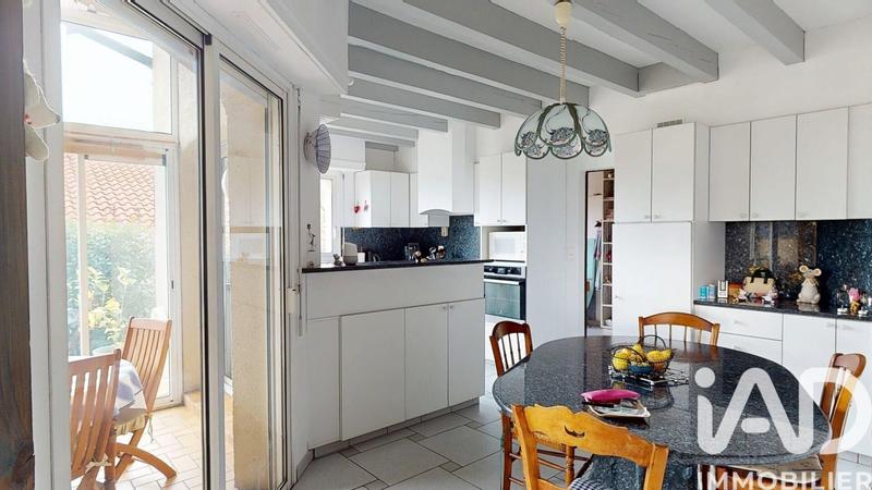 Maison - 205 m² - 7 pièces