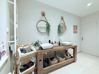 Maison - 185 m² - 5 pièces