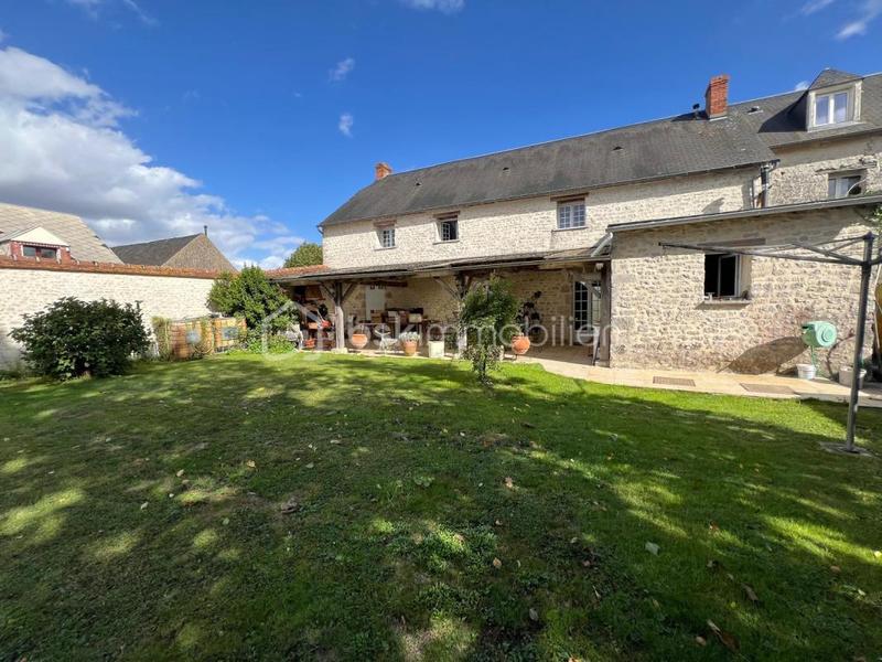 Maison en pierre - 176 m² - 7 pièces